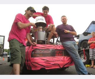 Illustration for article titled It's On: Hemi Saratoga versus Mazda RX-7 Drag Race Grudge Match!